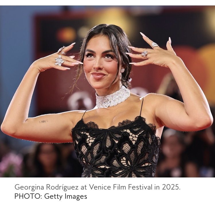 Dripping in Over 100 Carats of White Diamonds 💎 Georgina Rodriguez Commands Attention and Glamour at the Venice Film Festival 2025!